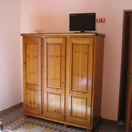 La Casa Dei Colori Bed and Breakfast 3*